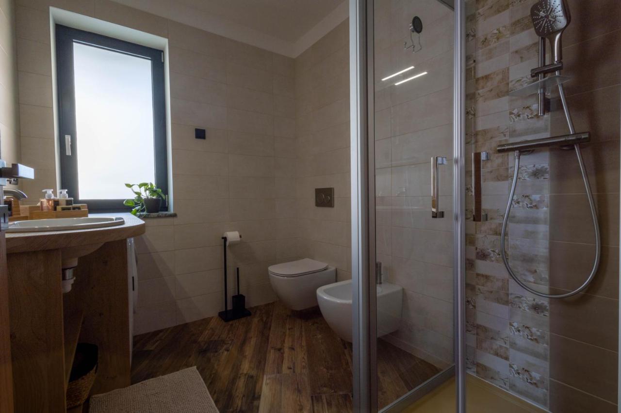San Martin Holidays Home - Stay, Work & Fun Pont-Saint-Martin Bagian luar foto
